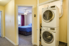 33_laundryroom1