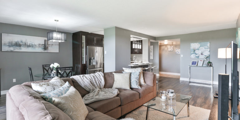 11_Living Room
