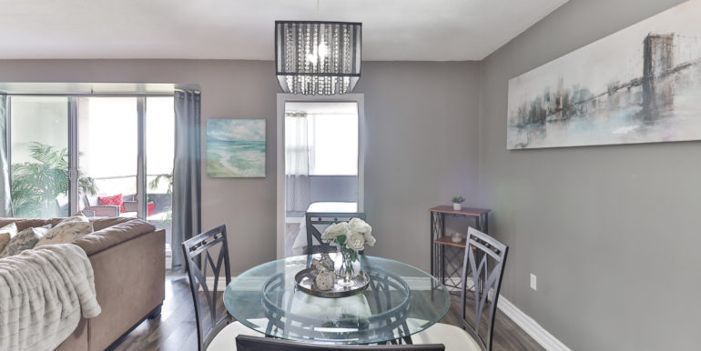 19_Breakfast Area