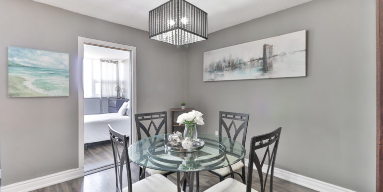 20_Breakfast Area