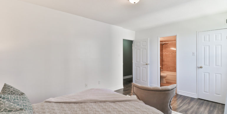 24_Master Bedroom