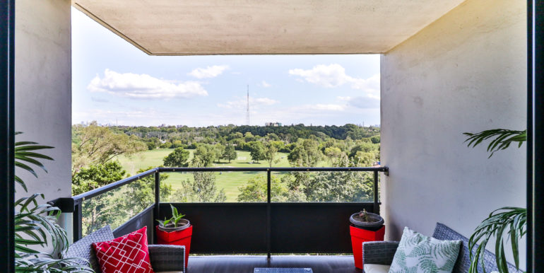 43_Balcony