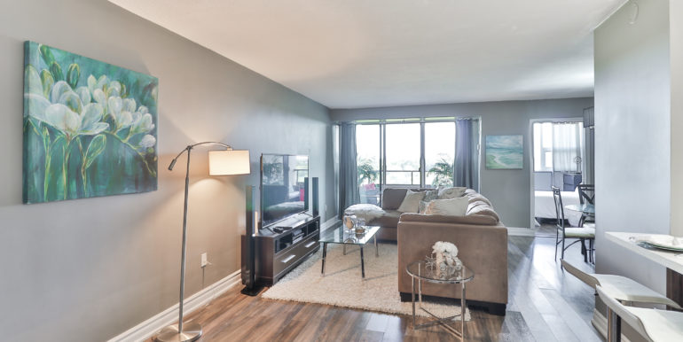 9_Living Room