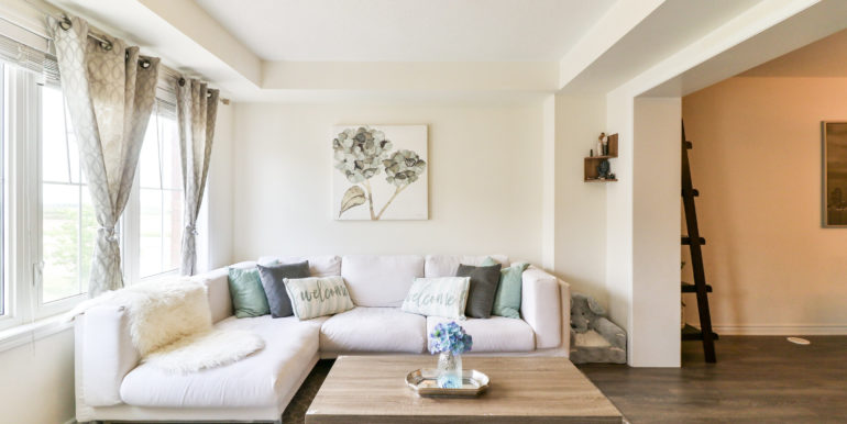 015_Living Room