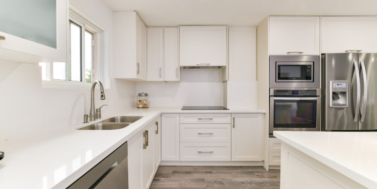017_Kitchen