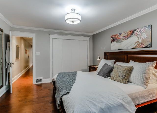 26_masterbedroom3