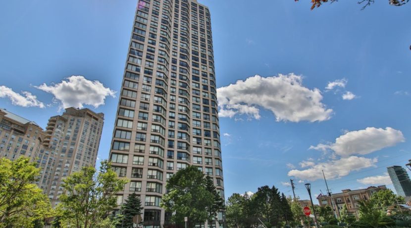 02_exteriorfront