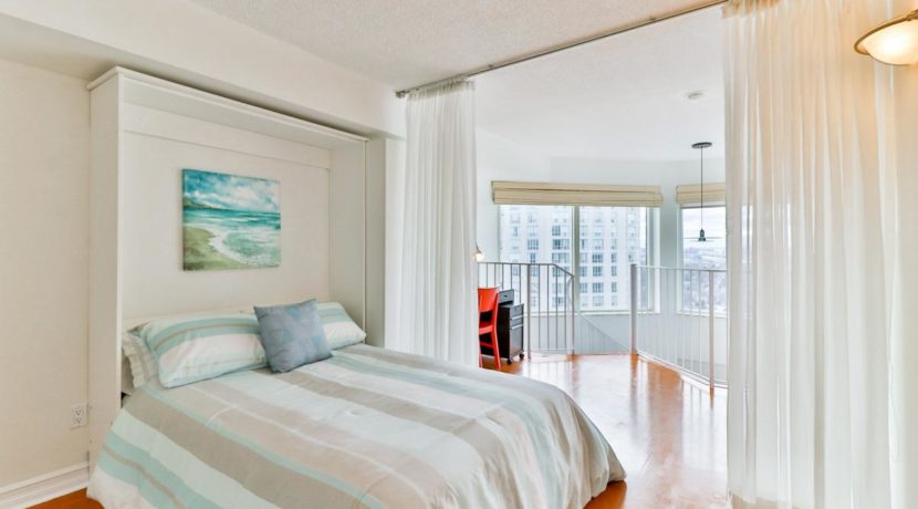 26_secondbedroom
