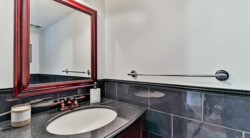 29_secondbathroom