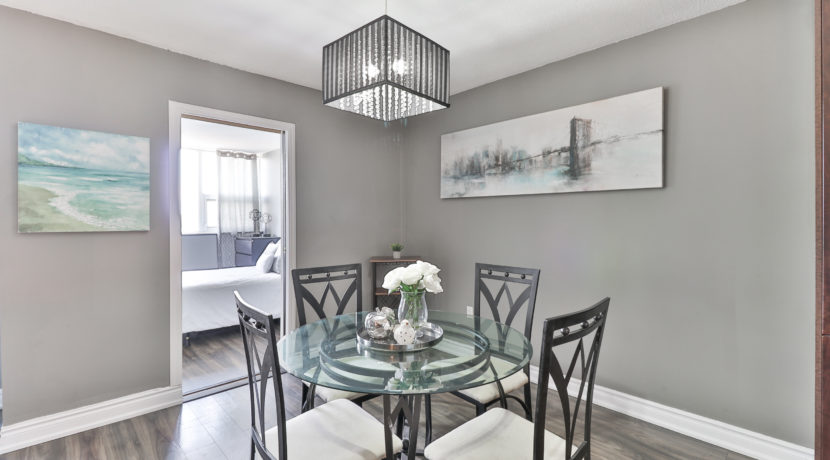 20_Breakfast Area