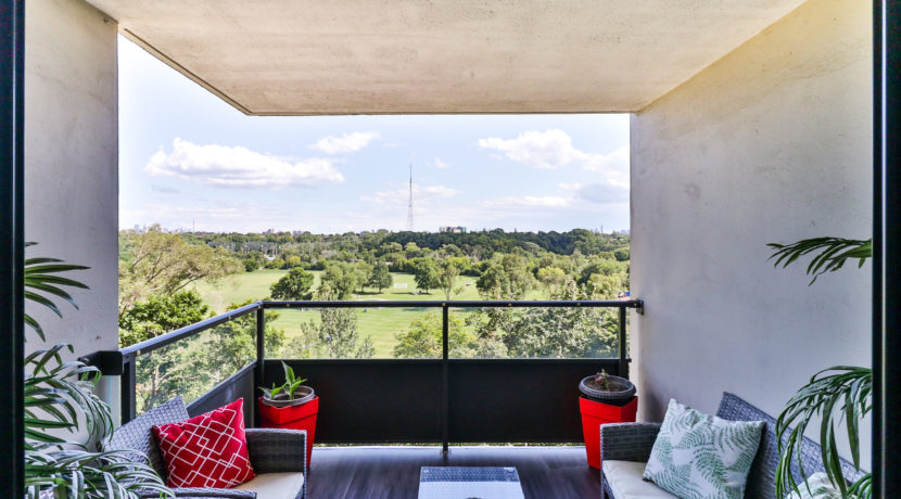 43_Balcony