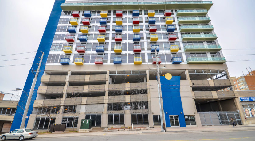 0_Exterior Front