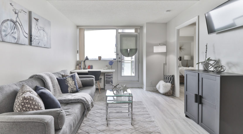 13_Living Room