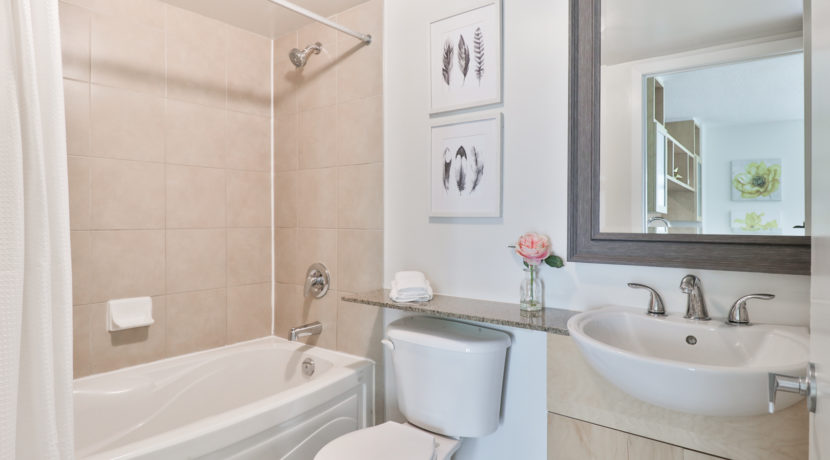 24_Bathroom