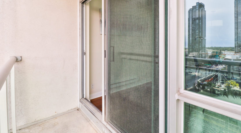27_Balcony