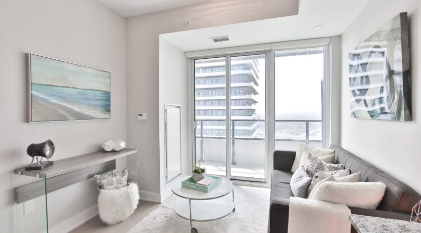 4_Living Room