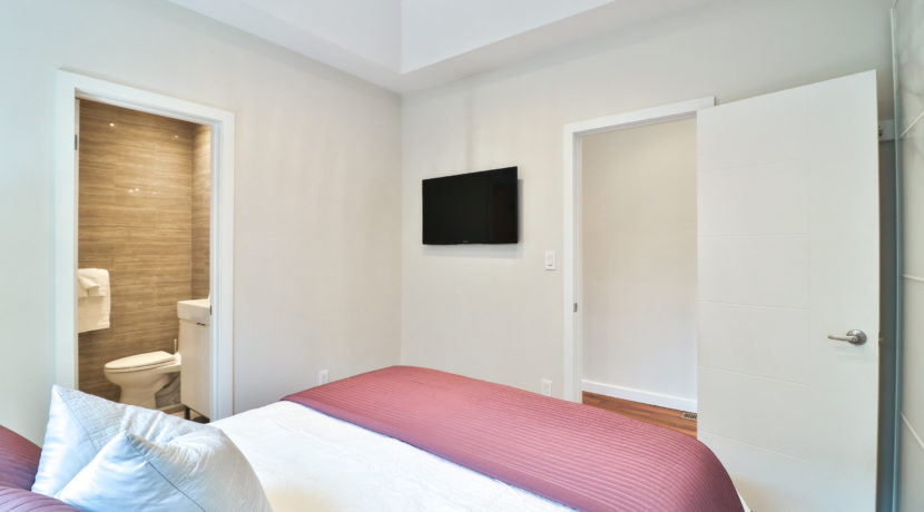 28_Master Bedroom