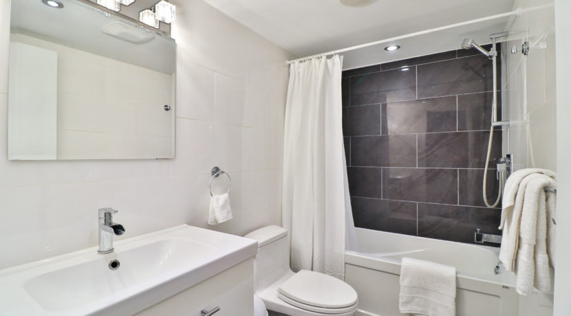 33_Second Bathroom