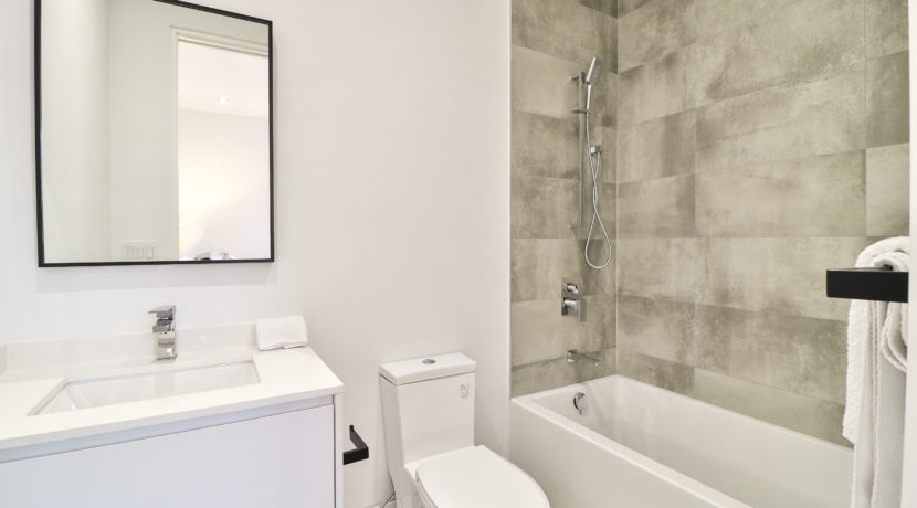 46_Second Bathroom
