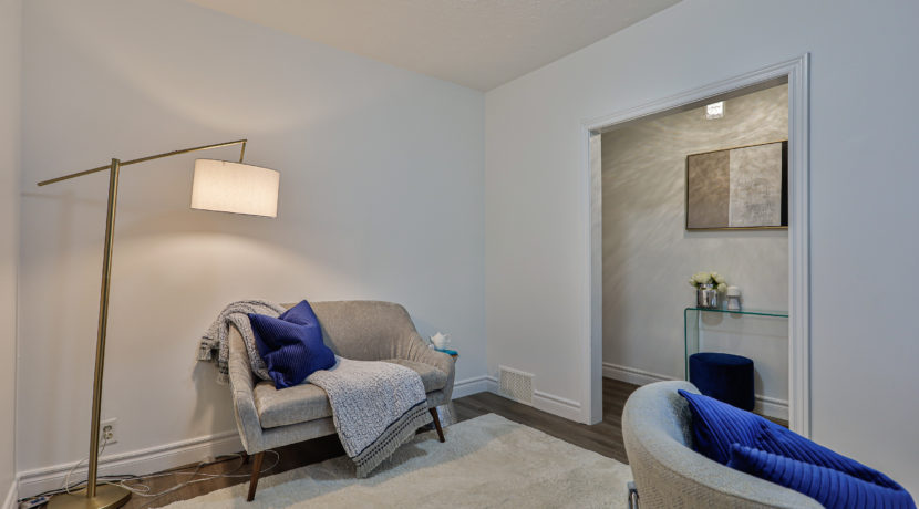 010_Family Room