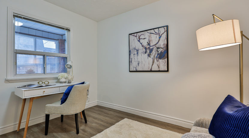 011_Family Room