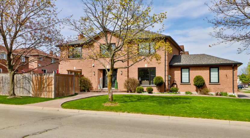 001_Exterior Front
