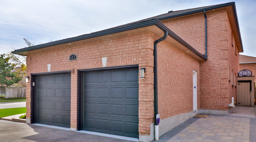 006_Exterior Front