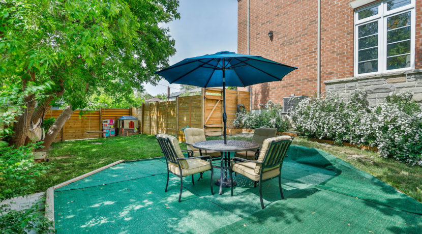 044_Backyard