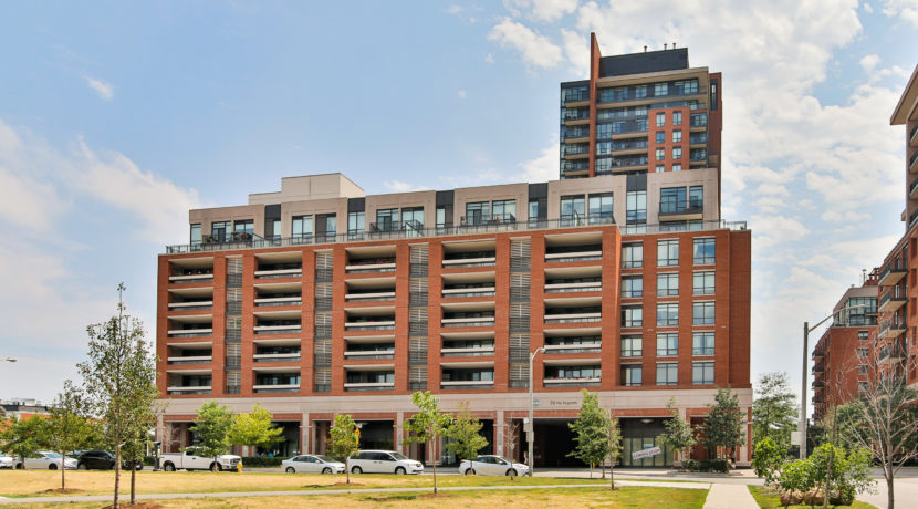 001_Exterior Front