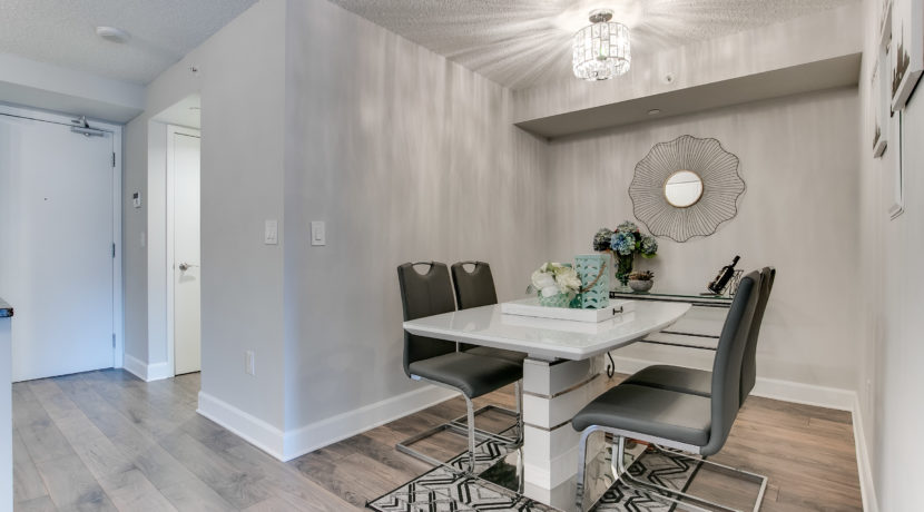 017_Dining Room