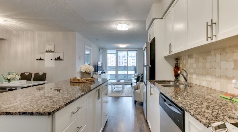027_Kitchen
